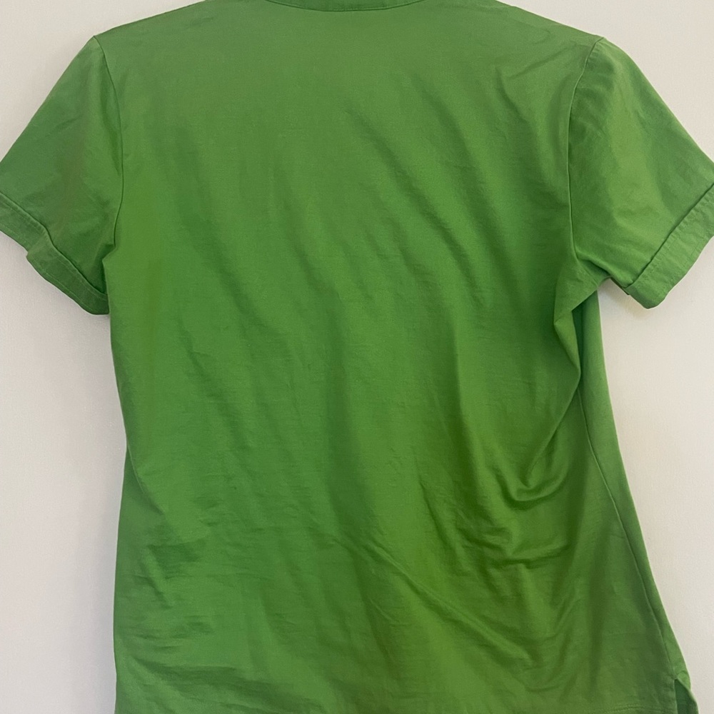 Lilly Pulitzer Green shirt sleeved top, size medium. - Picture 7 of 7